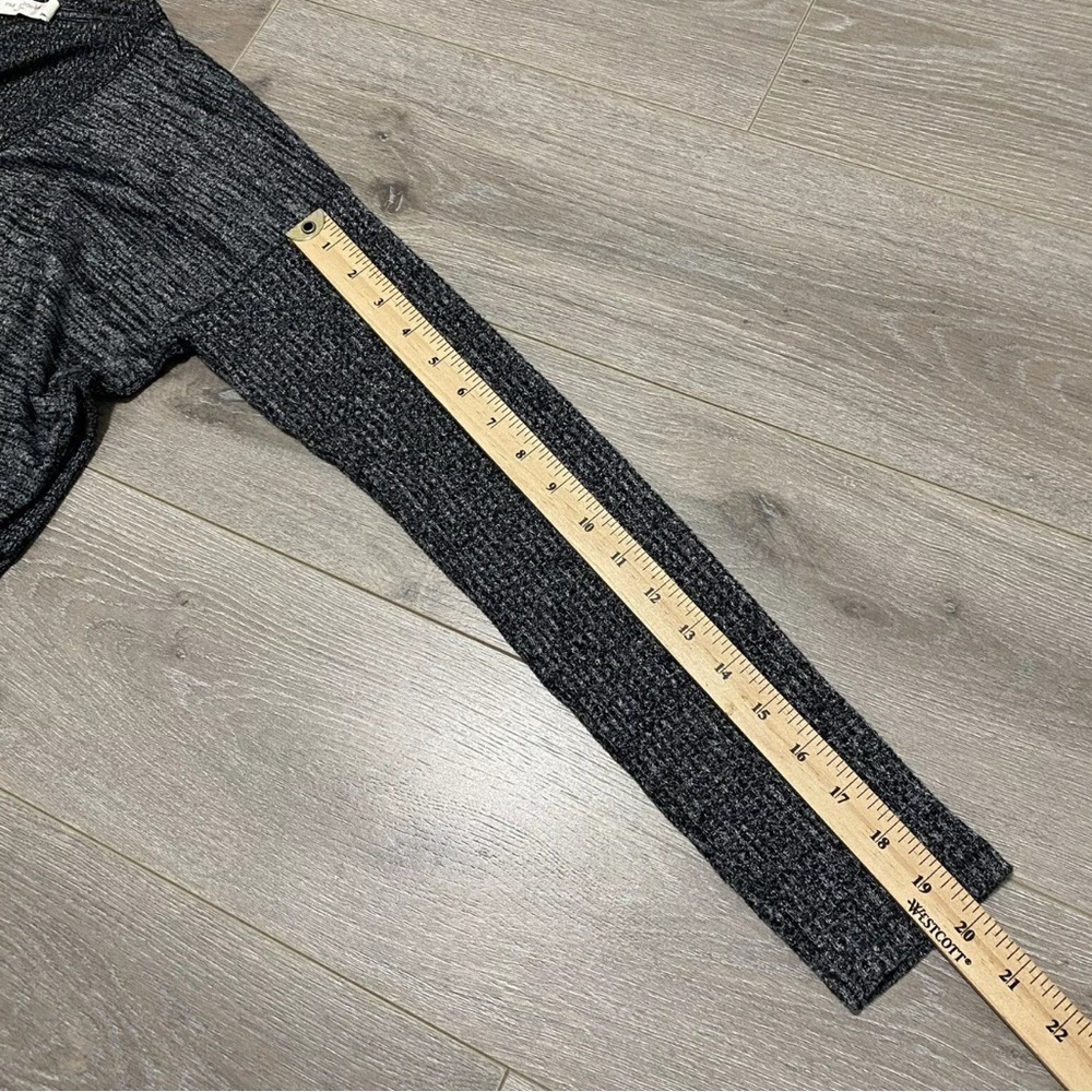Rag & Bone Sweater Womens Medium Heather Gray V Neck Long Sleeve Rayon Polyester - Picture 7 of 8